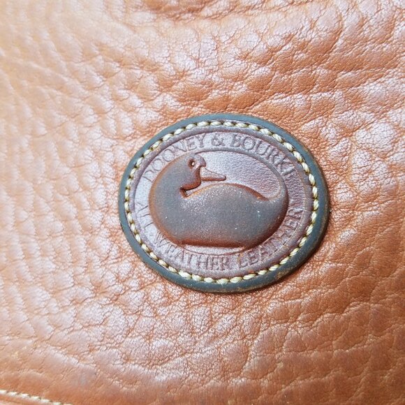 Vintage Dooney & Bourke AWL Brown Pebbled Leather Madison Clutch Wallet - Picture 3 of 15